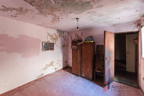 Casa A Demoler O Lote En Venta, Sayos 5400, Villa Lugano