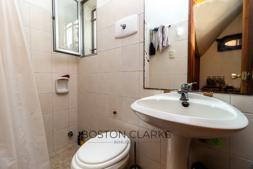 Casa En Venta En El Pinar De Tres Dormitorios Con Garage Y Amplio Patio