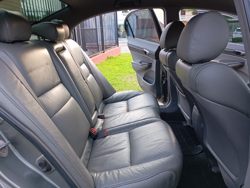 Honda Civic 1.8 Lxs Flex Aut. 4p