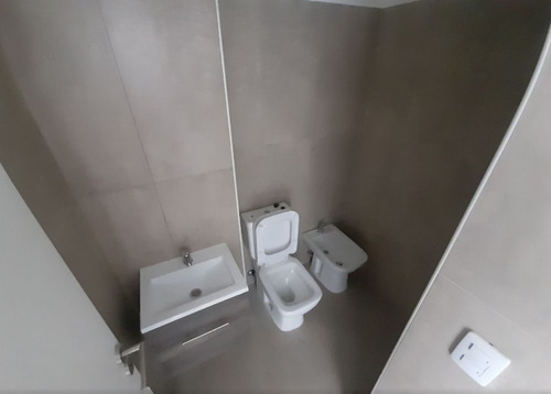Departamento 2 Ambientes Venta Avellaneda Centro Luminoso A Estrenar