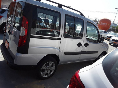 Imagem 9 de 9 de Fiat Doblò 1.8 Mpi Essence 7l 16v Flex 4p Manual