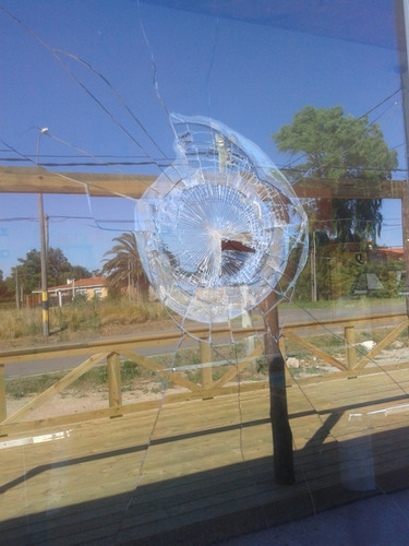 Imagen 2 de 5 de Láminas De Máxima Seguridad Antirrobo Casas / Comercios