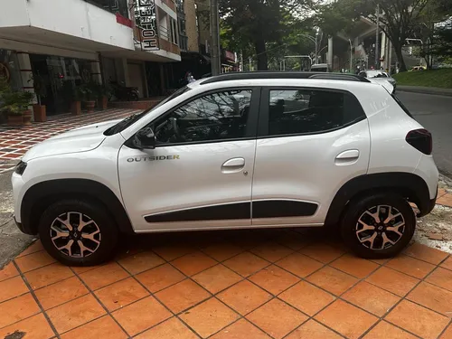 Renault Kwid 1.0 Outsider