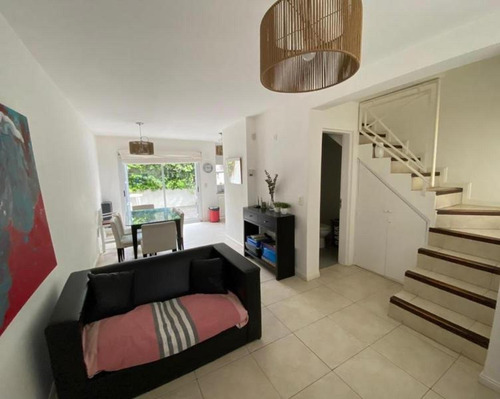 Triplex En Venta - 3 Dormitorios 2 Baños - Pinamar