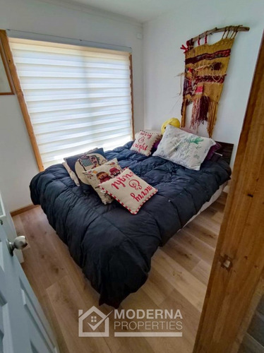 Casa De 135 M2, 4d / 3b En Sitio De 5000 M2