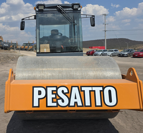 Rodillo Compactador Nuevo Pesatto V1100c 11 Ton. + Regalo