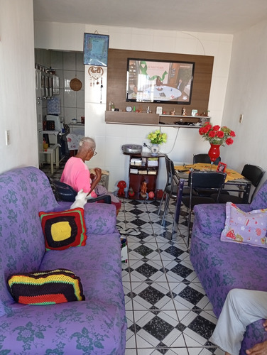 Sobrado Em Cima E Em Baixo Tem 4 Quarto 2 Banheiro Etc..