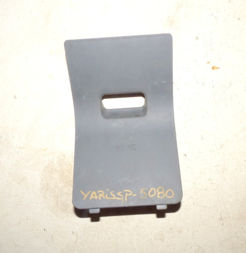 Tapa De Fusibles Interiores Toyota Yaris  Sport 2000 Al 2005