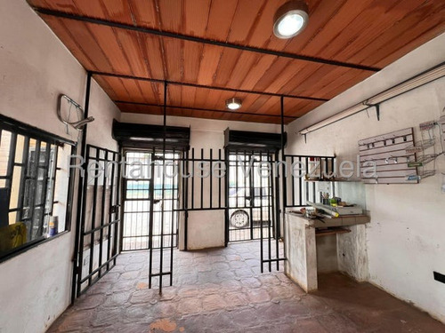 En Venta Terreno Con Locales En Santa Rosa, Maracay (jbra)