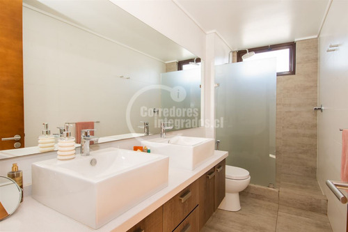 Casa En Venta En Exclusivo Condominio De Concón