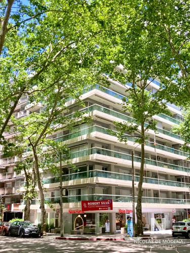 Monoambiente En Montevideo - A 2 Cuadras De La Rambla, Se Vende Equipado