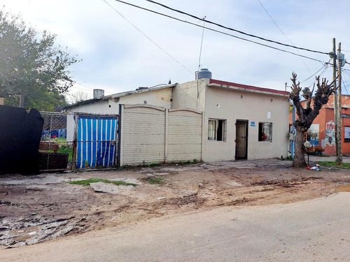 Casa A Reciclar O Demoler En Terreno De 700m2