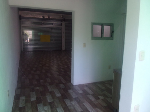 3 Locales Comerciales En Mismo Padron En El Centro De Las Piedras .excelente Rentabilidad