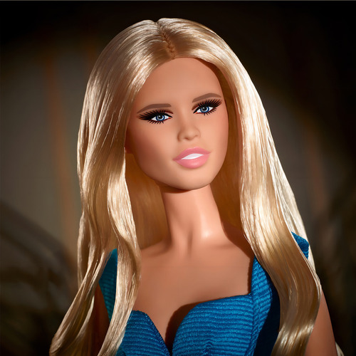 Barbie Supermodelo Claudia Schiffer Doll In Versace