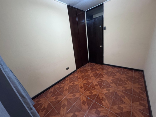 Cómodo Depto Antiguo, Pasos Metro Plaza Egaña, 3 Dormitorios