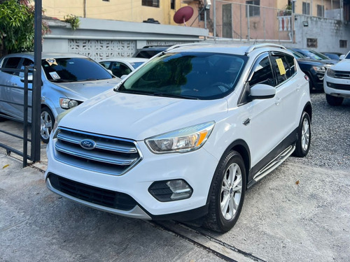 Ford  Escape Se Americana