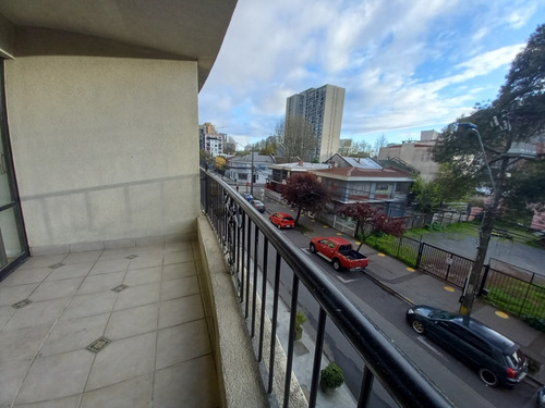 Imagen 10 de 28 de Vendo Amplísimo Departamento Remodelado