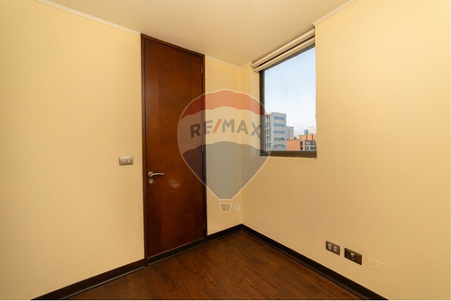 Amoblado - 3d + Servicio + 2e +1b