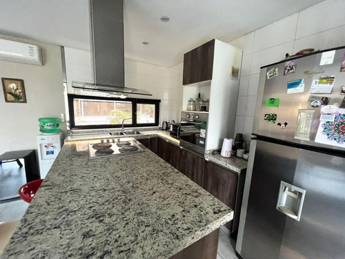 Imagen 6 de 18 de Casa - Barrio Parque Leloir