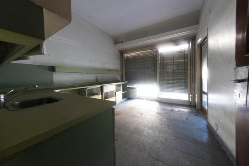 Imagen 8 de 30 de Ph-parque Avellaneda-venta-373 M2 Totales-cochera-terraza-quincho