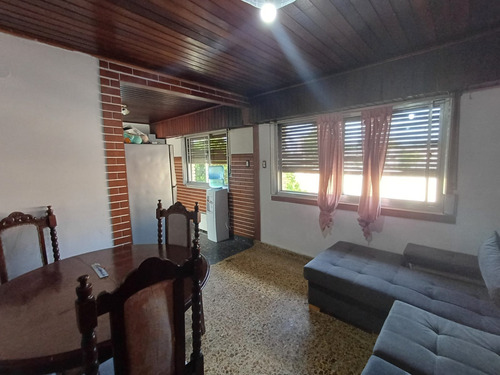 Casa En Venta. Lanus, Remedios De Escalada.