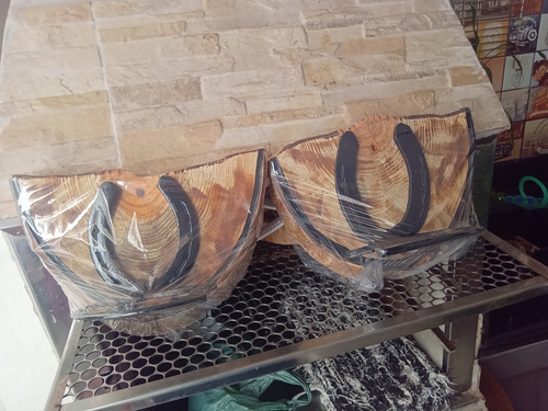 Suporte Garrafas Feita Com Ferraduras Artesanal