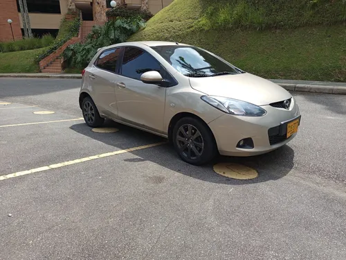 Mazda 2 1.5 15hap mecánico