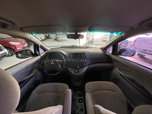 Mitsubishi Grandis 2.4cc Automatica 7 Pasajeros