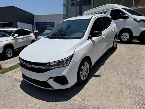 Chevrolet Aveo 1.5 Lt Hatch Tm