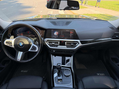 BMW Serie 3 3.0 330i Sedan Sport Line 252cv
