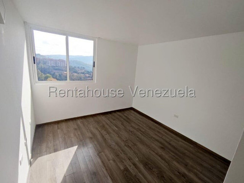 Se Alquila Estupendo Apto En Colinas De La Tahona Cod 25-18273 Rex