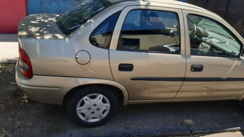Imagen 8 de 15 de Chevrolet Corsa Extra Pwr 1.6 49.000 Kms