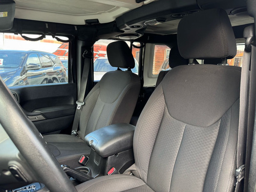Jeep Wrangler 3.6L Sport At