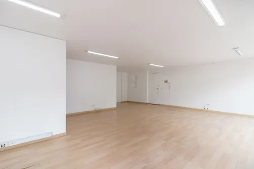 Oficina En Arriendo/venta En Chapinero. Cod A12068