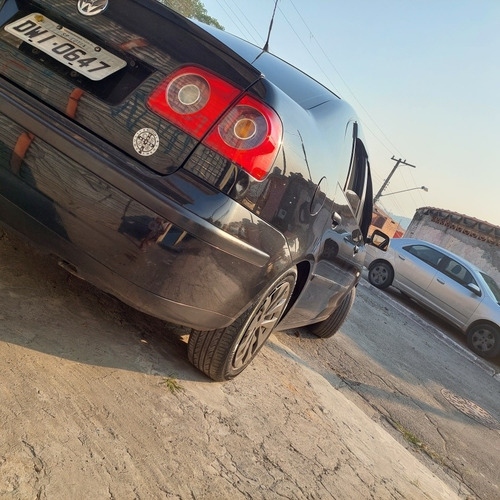 Imagem 9 de 15 de Volkswagen Polo Sedan 2008 1.6 Total Flex 4p