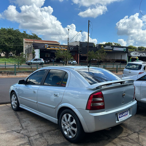 Chevrolet Astra 2.0 Advantage Flex Power 5p