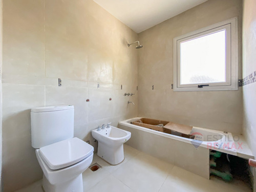 En Venta Dúplex 2 Dormi, Cochera A Estrenar.