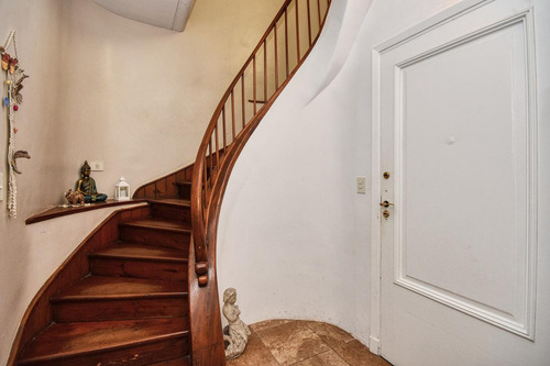 Imagen 23 de 30 de Impecable Casa En Venta Con 4 Dormitorios Mas Dependencia! Jardin Pileta Y Parrilla!