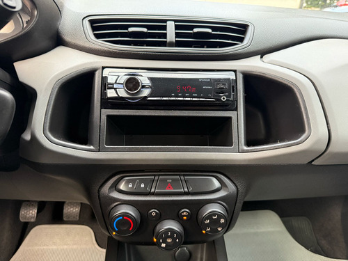 Chevrolet Onix ONIX HATCH JOY 1.0 8V FLEX 5P MEC.