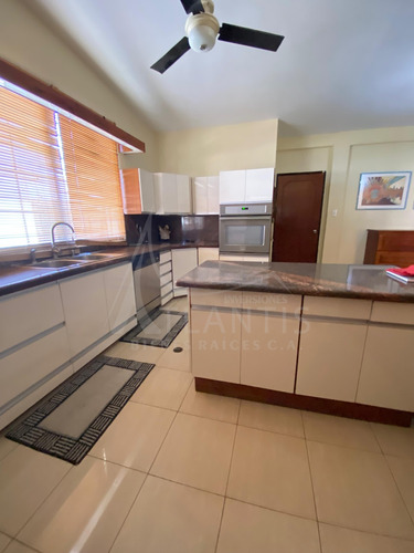 Se Ofrece En Venta Casa En Cr Las Cornisas, Puerto Ordaz 