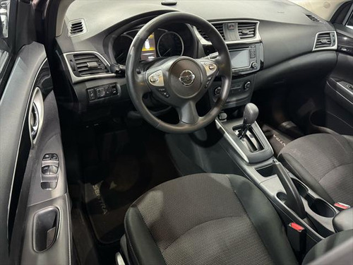 Nissan Sentra 1.8 Advance Cvt