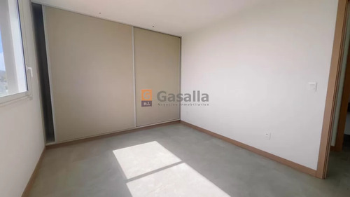 Apartamento En Piriápolis - Zona Centro Ref. 6112