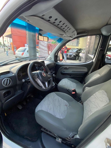 Imagem 11 de 13 de Fiat Doblo 2018 1.8 16v Essence 7l Flex 5p