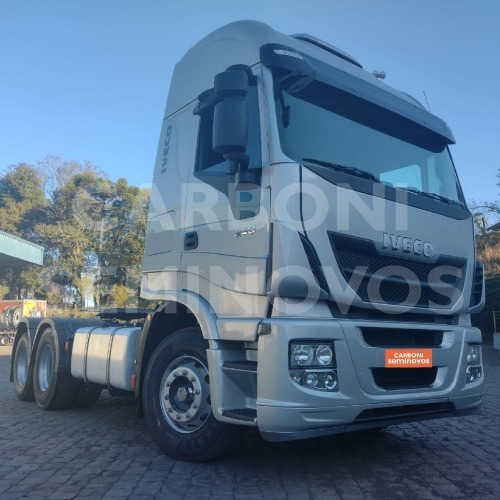 Imagem 4 de 10 de Iveco Hi Way 600s44 6x2, Ano 2017/2018