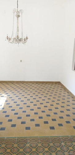 Casa 2 Dormitorios Y Parrillero - Pocitos