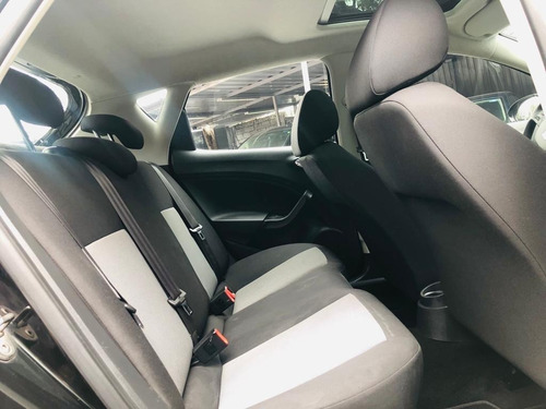 Imagen 11 de 13 de Seat Ibiza 2016 Reference