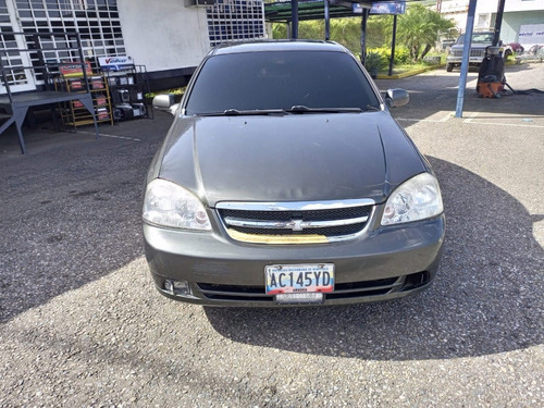 Imagen 2 de 12 de Chevrolet Optra