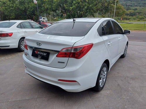 Imagem 8 de 13 de Hyundai Hb20s 1.6 Comfort Plus 16v Flex 4p Automático