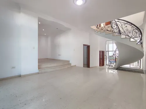 Casa En Arriendo En Via Club Tennis. Cod A30262