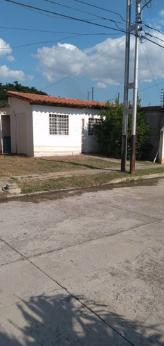 Imagen 2 de 10 de Casa En Venta En Obra Gris En Ciudadela Lote 14
